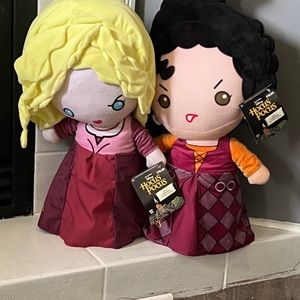 BNWT hocus pocus greeter dolls